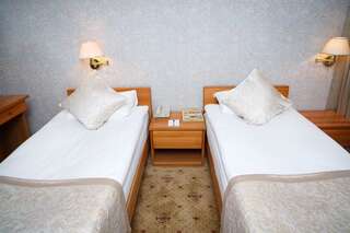 Отель Международный Отель Астана Алматы Стандартный двухместный номер с 2 отдельными кроватями-1